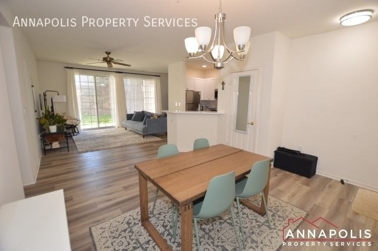 504 Mathias Hammond Way #101 - Photo 5 of 32