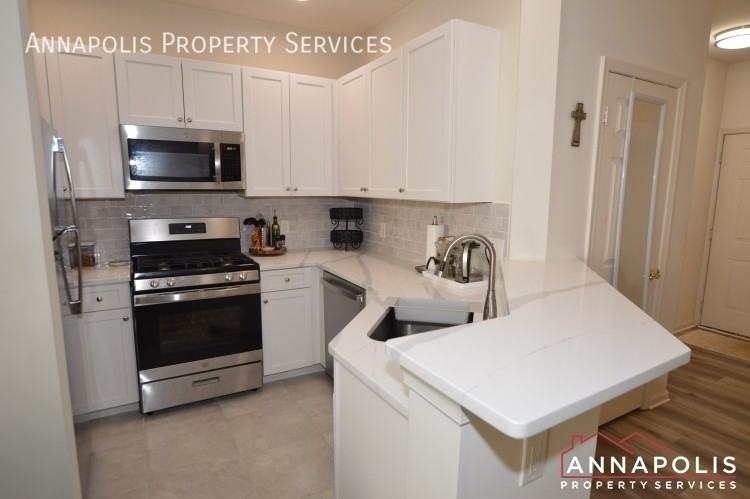 504 Mathias Hammond Way #101 - Photo 7 of 32