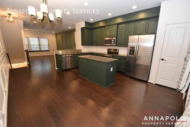 623 Ravenwood Dr - Photo 2 of 22