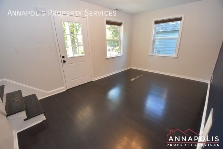 114 Oakwood Rd - Photo 7 of 28