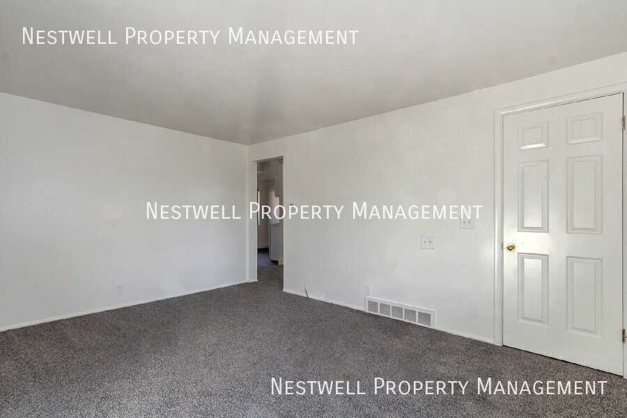 2465 E 3300 S #B - Photo 7 of 19