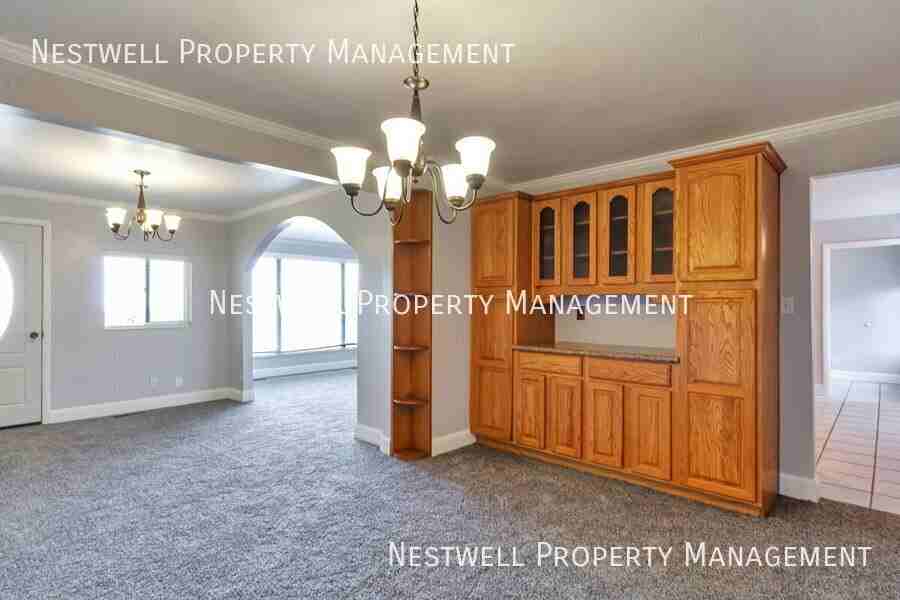 2405 E Cavalier Dr - Photo 3 of 28