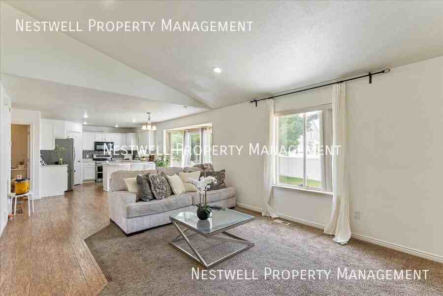 4084 W Poplar Grove Dr - Photo 7 of 28