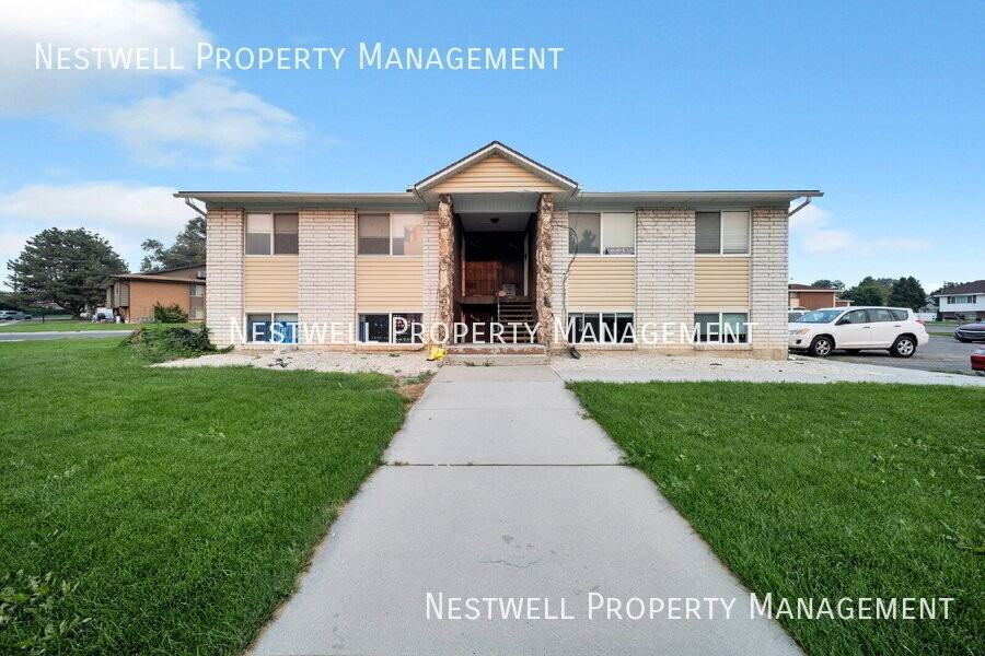 8453 S Westbridge Rd - Photo 2 of 20