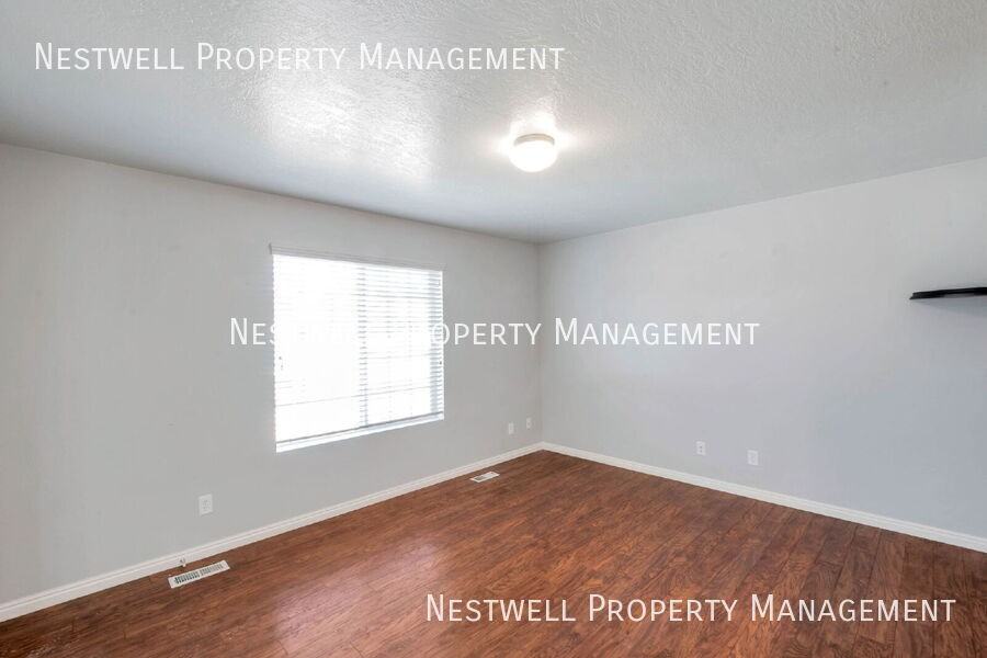 1805 E American Way #10 - Photo 5 of 20