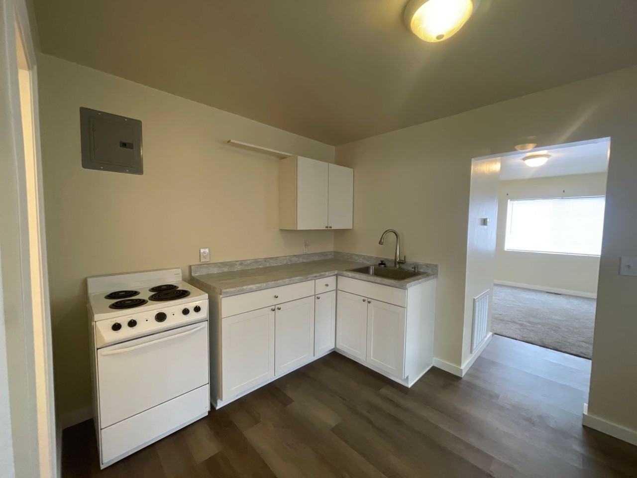 251 W 100 N - Photo 4 of 7