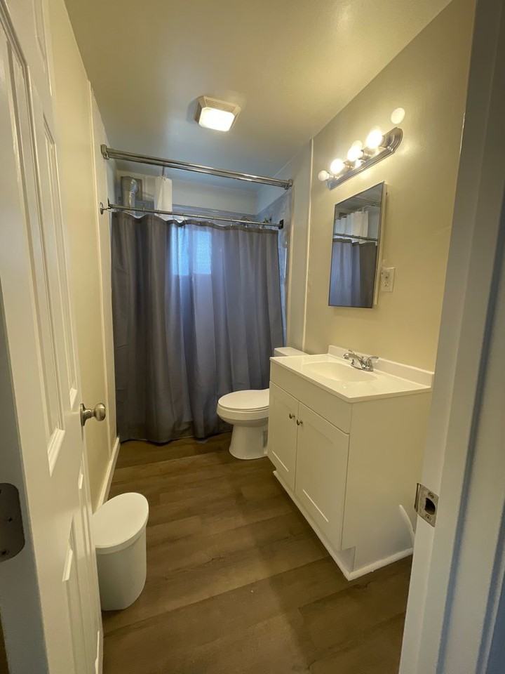 251 W 100 N - Photo 6 of 7