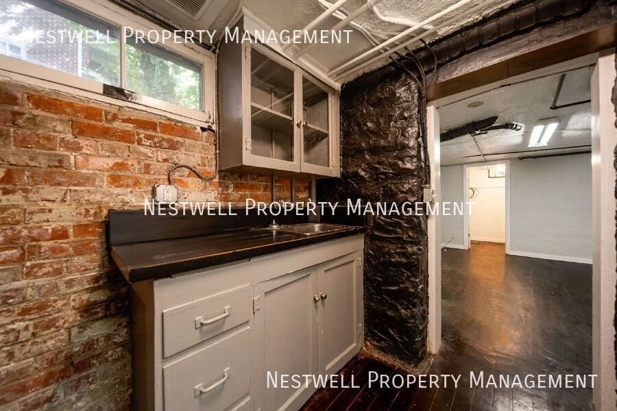 1001 E South Temple #6 - Photo 5 of 18