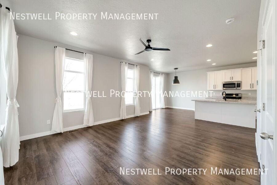 1633 N Apache Rd - Photo 4 of 30