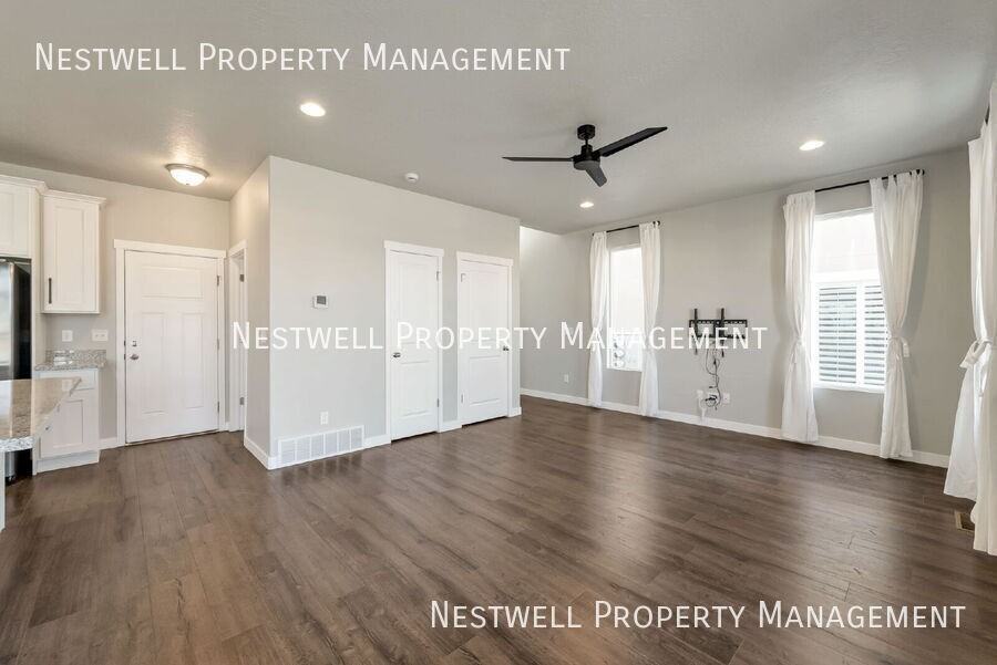 1633 N Apache Rd - Photo 6 of 30