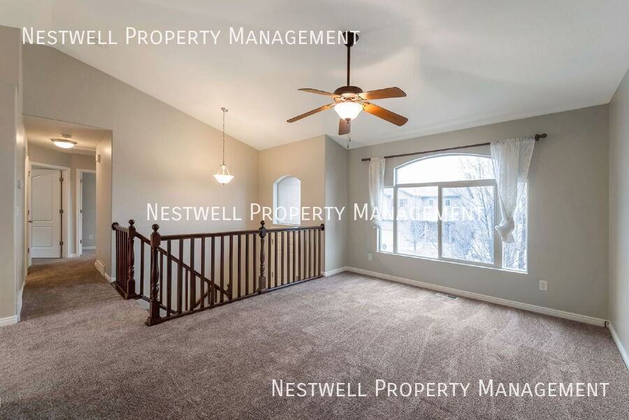 3042 E Lookout Dr - Photo 3 of 29
