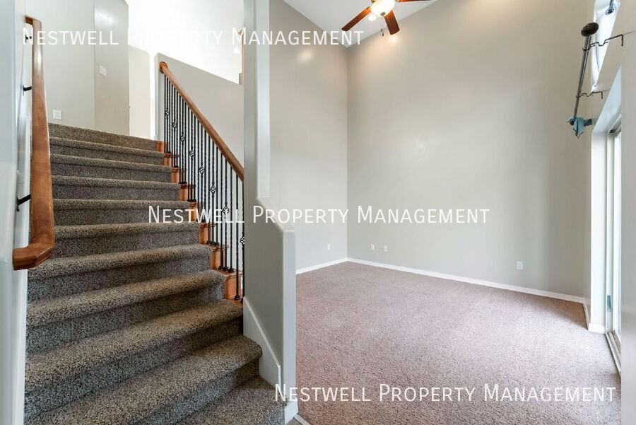 581 E 1590 S - Photo 3 of 19