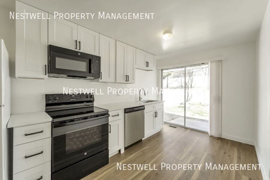 7375 S Highland Dr - Photo 2 of 20