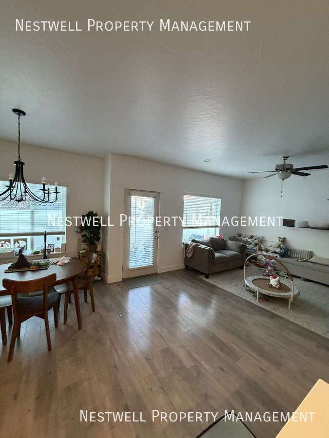 7257 N Clover Leaf Ln - Photo 2 of 20