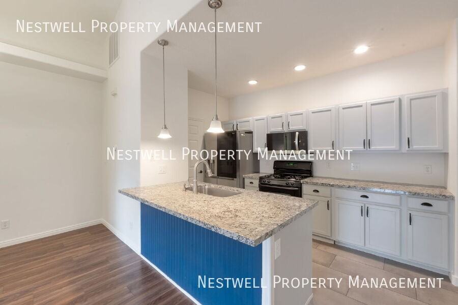 1382 W 110 N - Photo 4 of 20