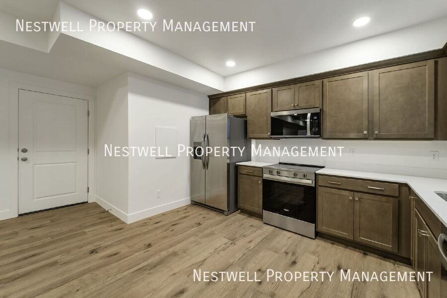 2306 W Dahle Dr #B - Photo 2 of 19