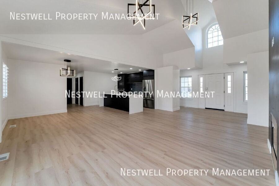 353 W Redberry Rd - Photo 3 of 50
