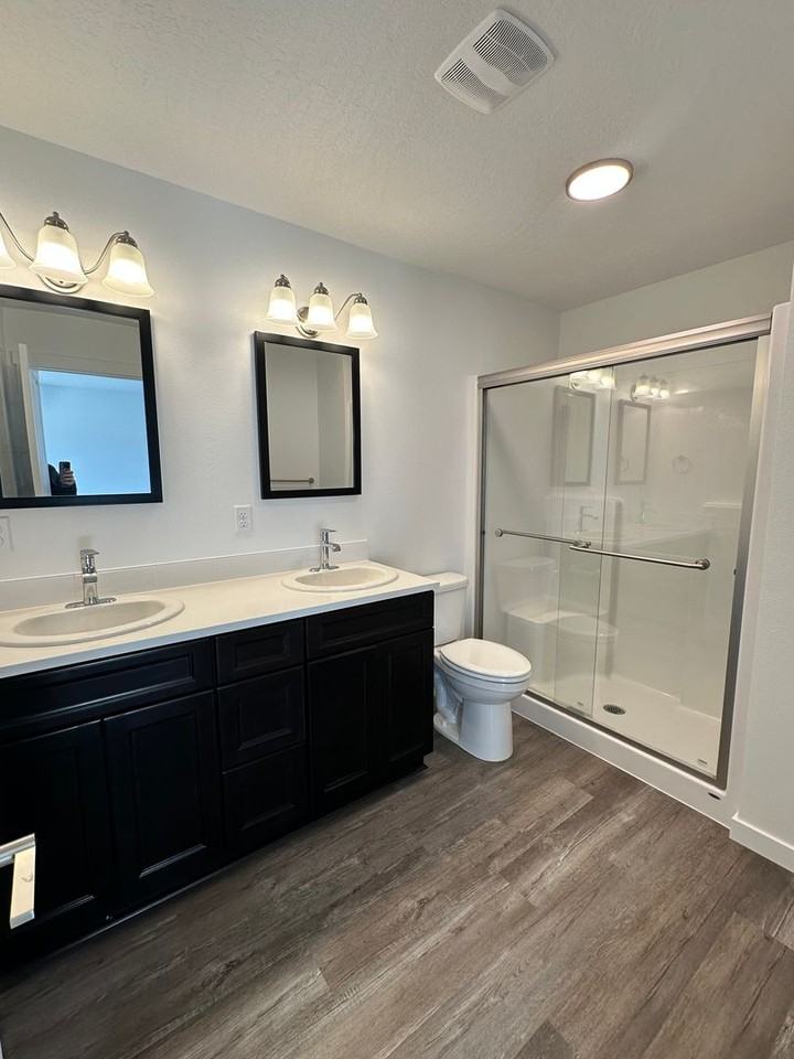 824 E F St #A - Photo 5 of 16