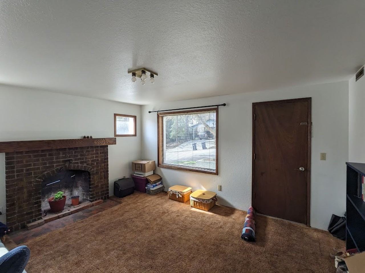 248 N Asbury Street - Photo 4 of 30