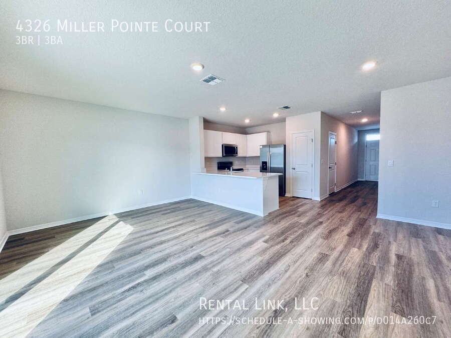 4326 Miller Pointe Ct - Photo 5 of 37