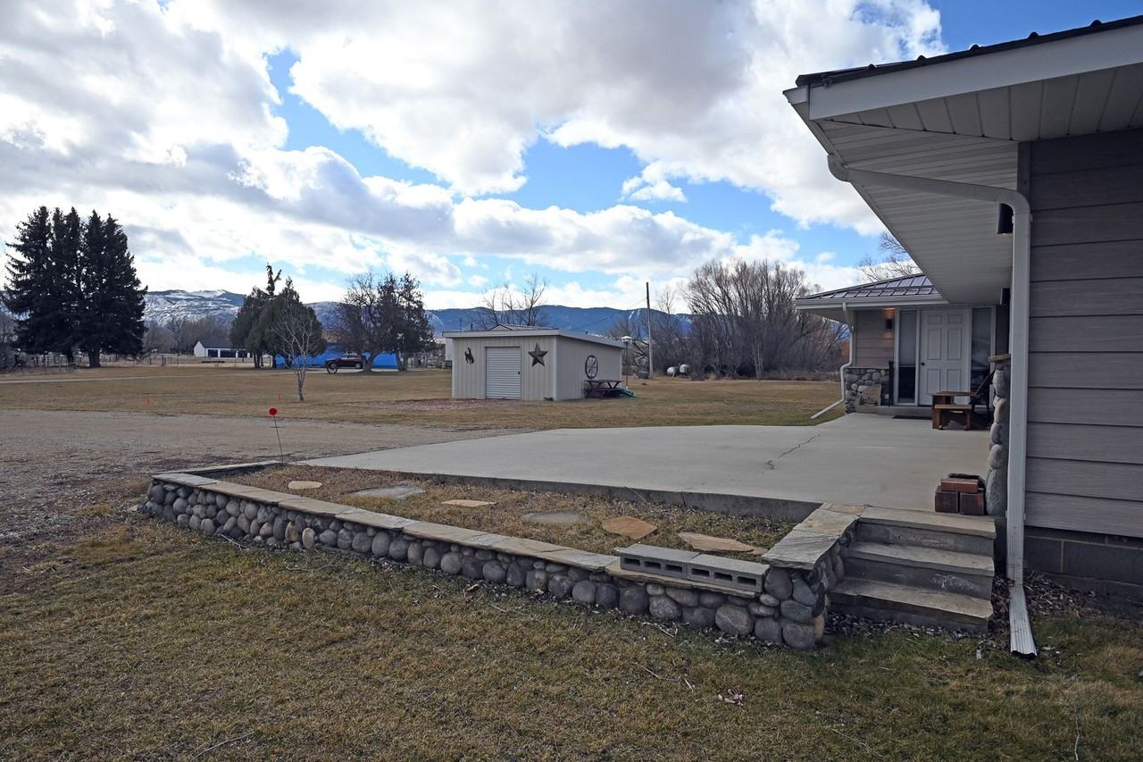 272 State Highway 335 - Photo 3 of 40