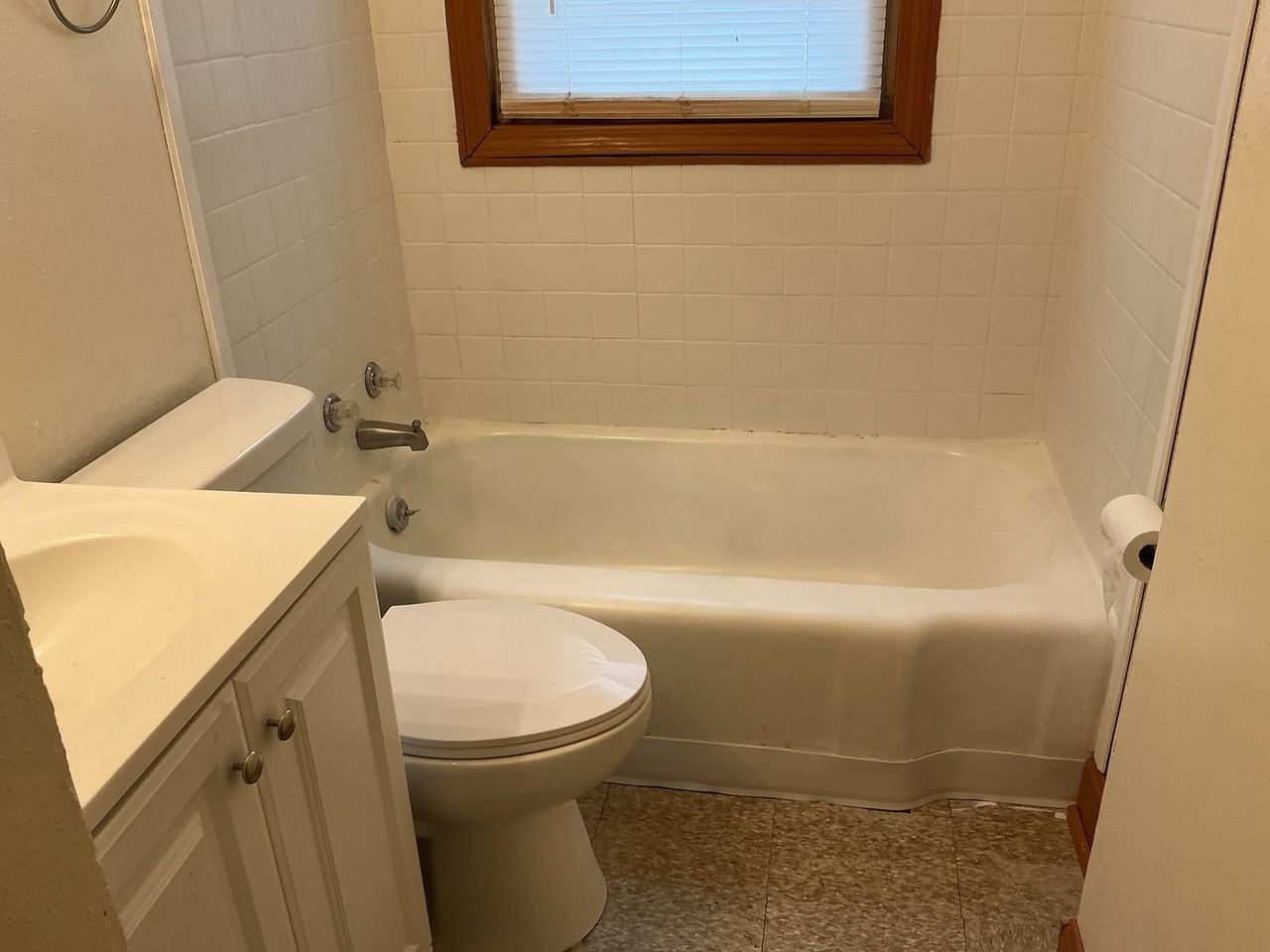 4469 N Sherman Blvd - Photo 7 of 10