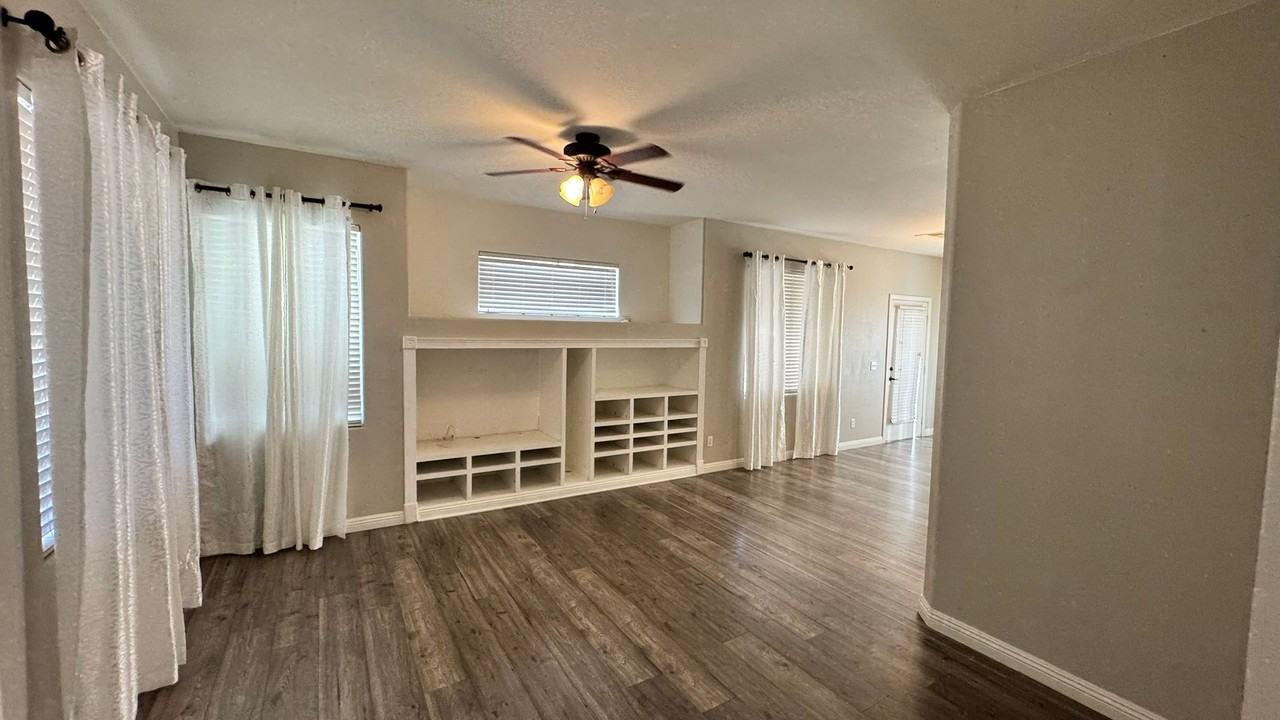 3752 Perugia Ct - Photo 4 of 31