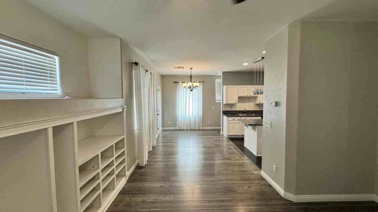 3752 Perugia Ct - Photo 7 of 31