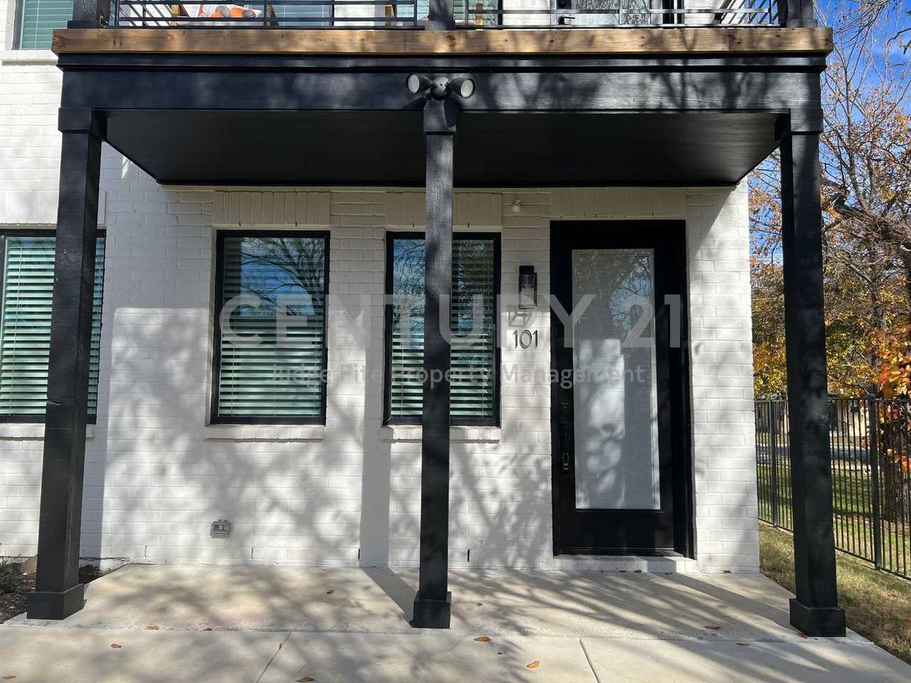 408 Dr Martin Luther King Jr Blvd #101