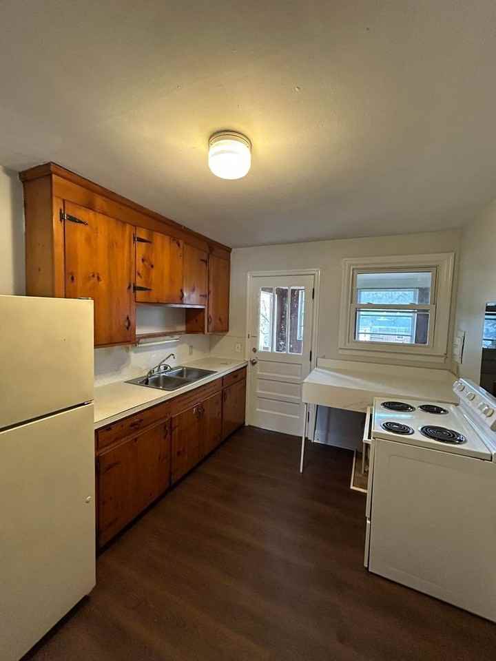 2628 Parkwood Dr - Photo 5 of 8