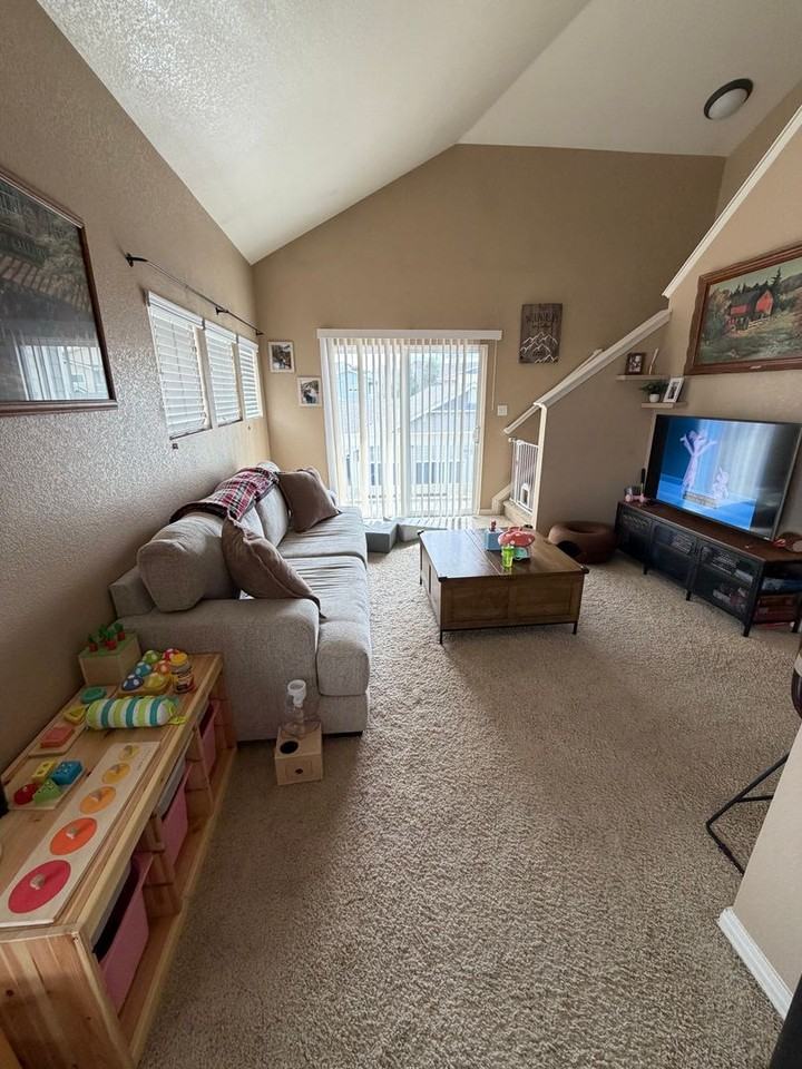 9498 Ashbury Cir #202 - Photo 7 of 29