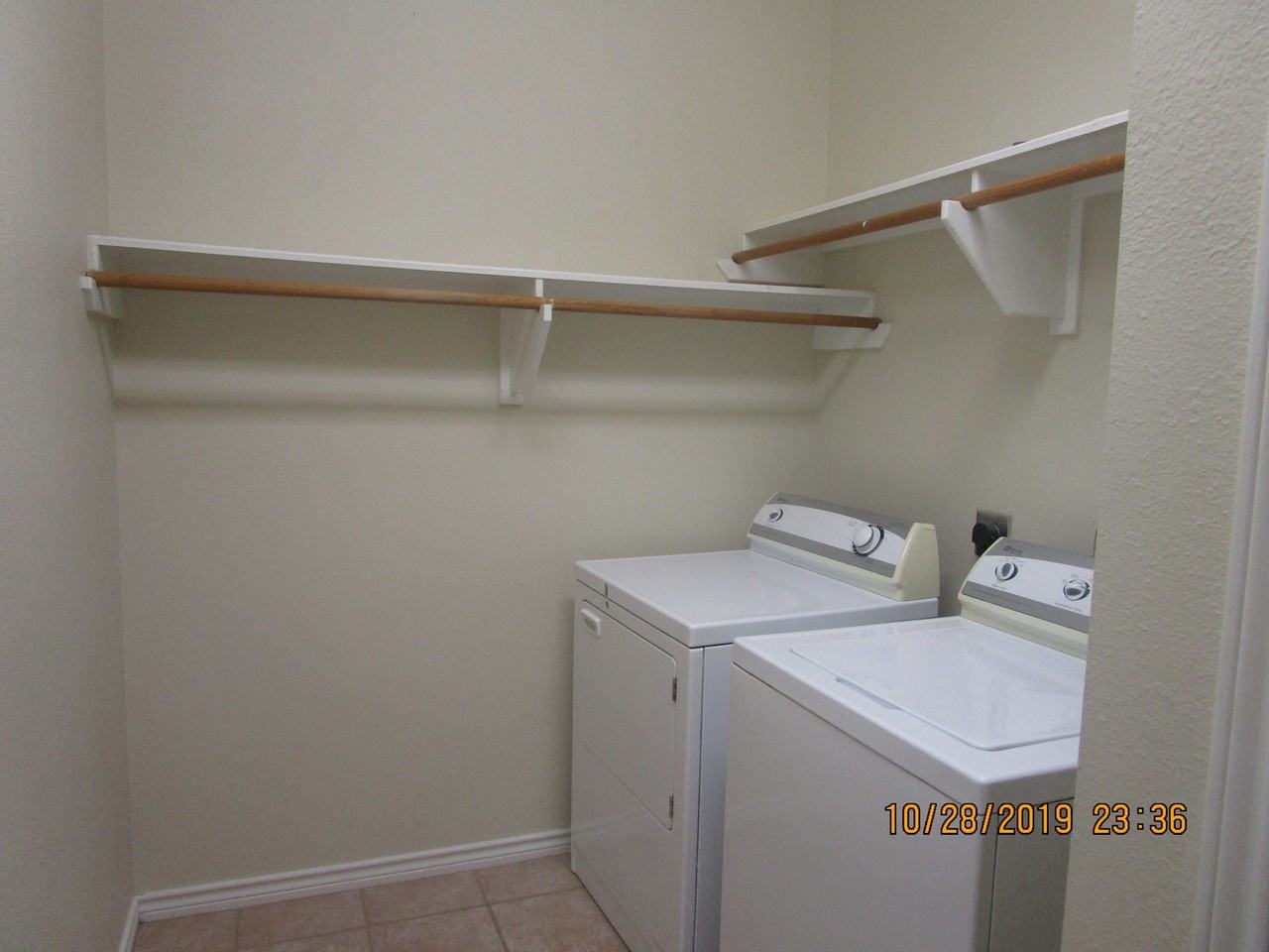 3820 Oldenburg Ln - Photo 7 of 15