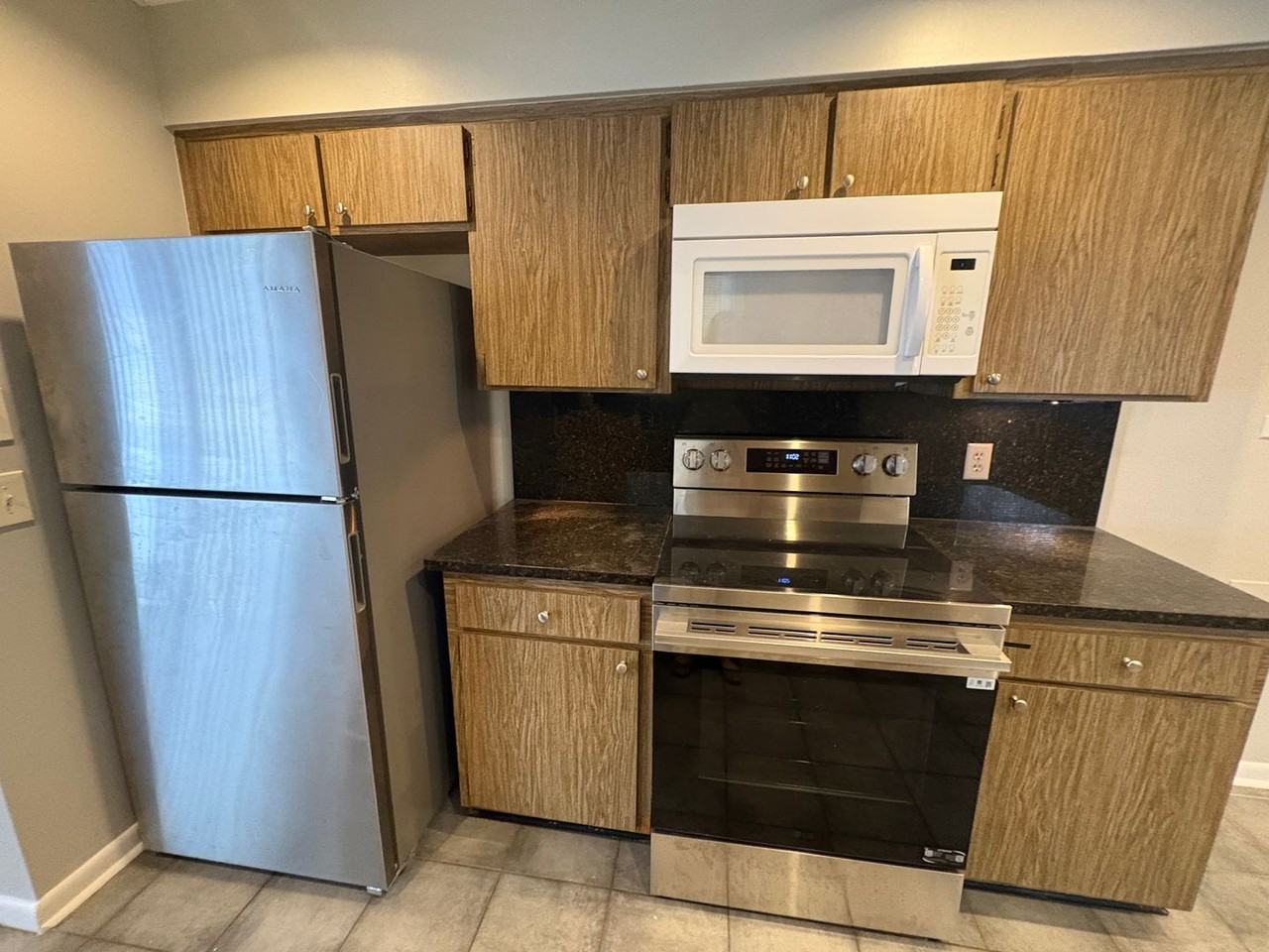 6868 Medellin Ct - Photo 6 of 19