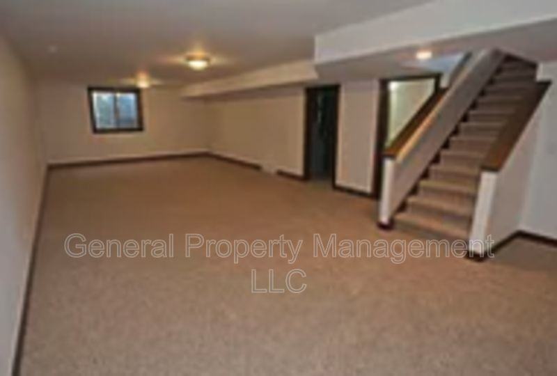 6370 Aspen Ridge Dr - Photo 6 of 18