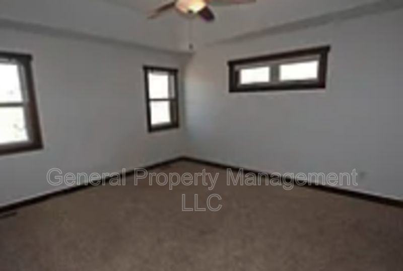 6370 Aspen Ridge Dr - Photo 7 of 18