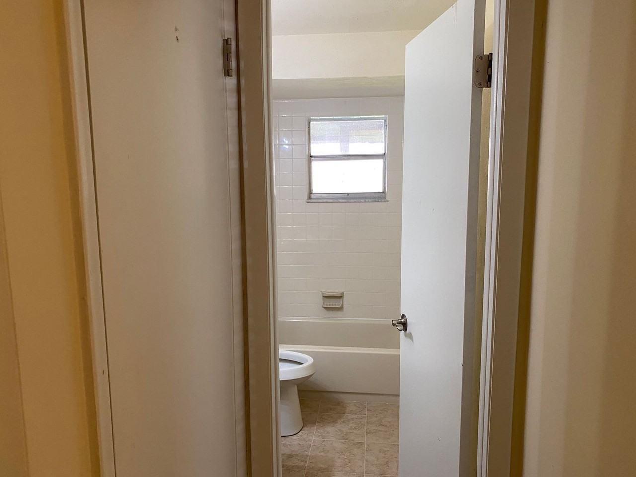 8133 Troxler Dr - Photo 7 of 25