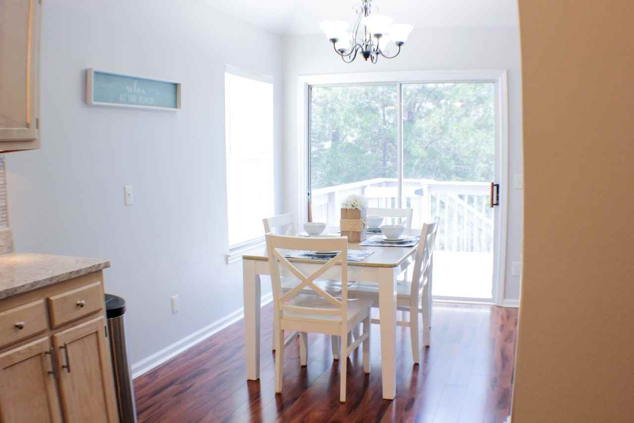 7 Teakwood Dr - Photo 3 of 20