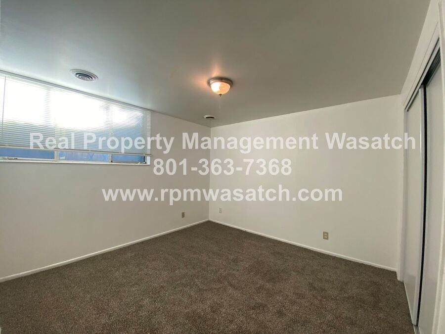 448 E Penney Ave #C - Photo 4 of 10