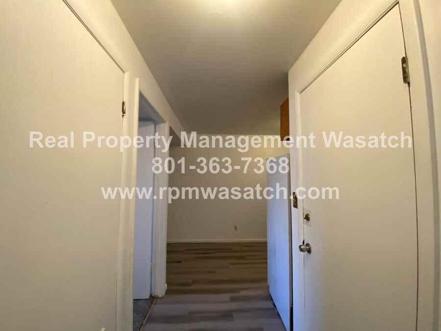 448 E Penney Ave #C - Photo 6 of 10