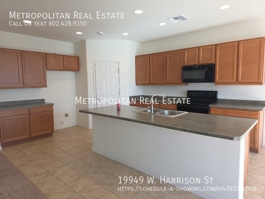 19949 W Harrison St - Photo 5 of 18