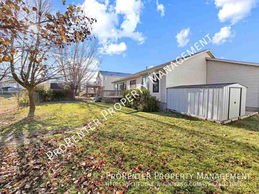 1604 N 2615 W - Photo 3 of 25