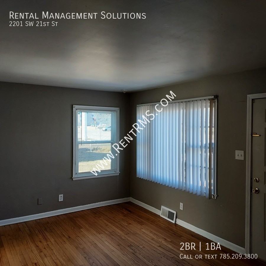 2201 Sw 21st St - Photo 3 of 22