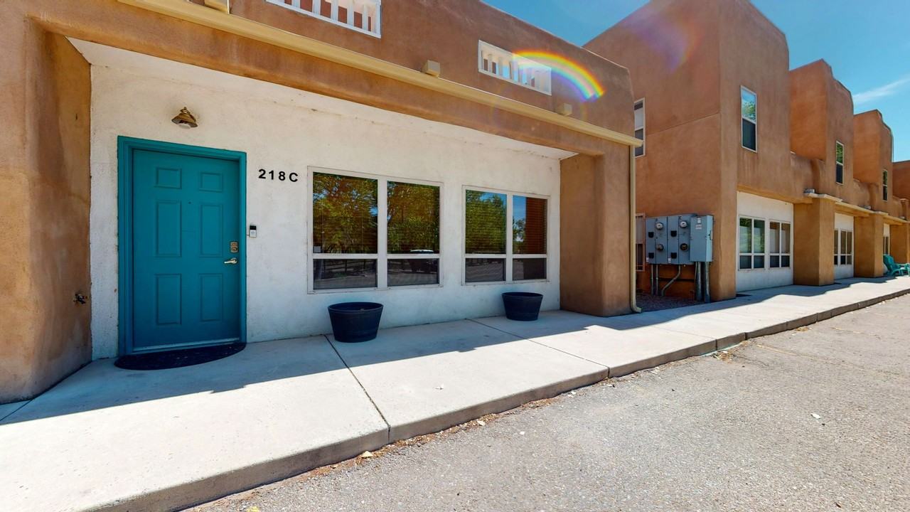 218 Cynthia Loop Nw #C - Photo 2 of 50