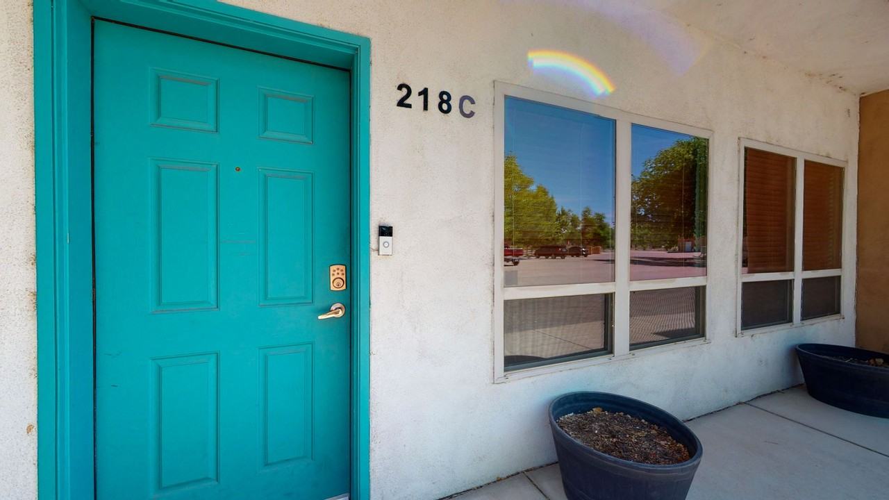 218 Cynthia Loop Nw #C - Photo 3 of 50