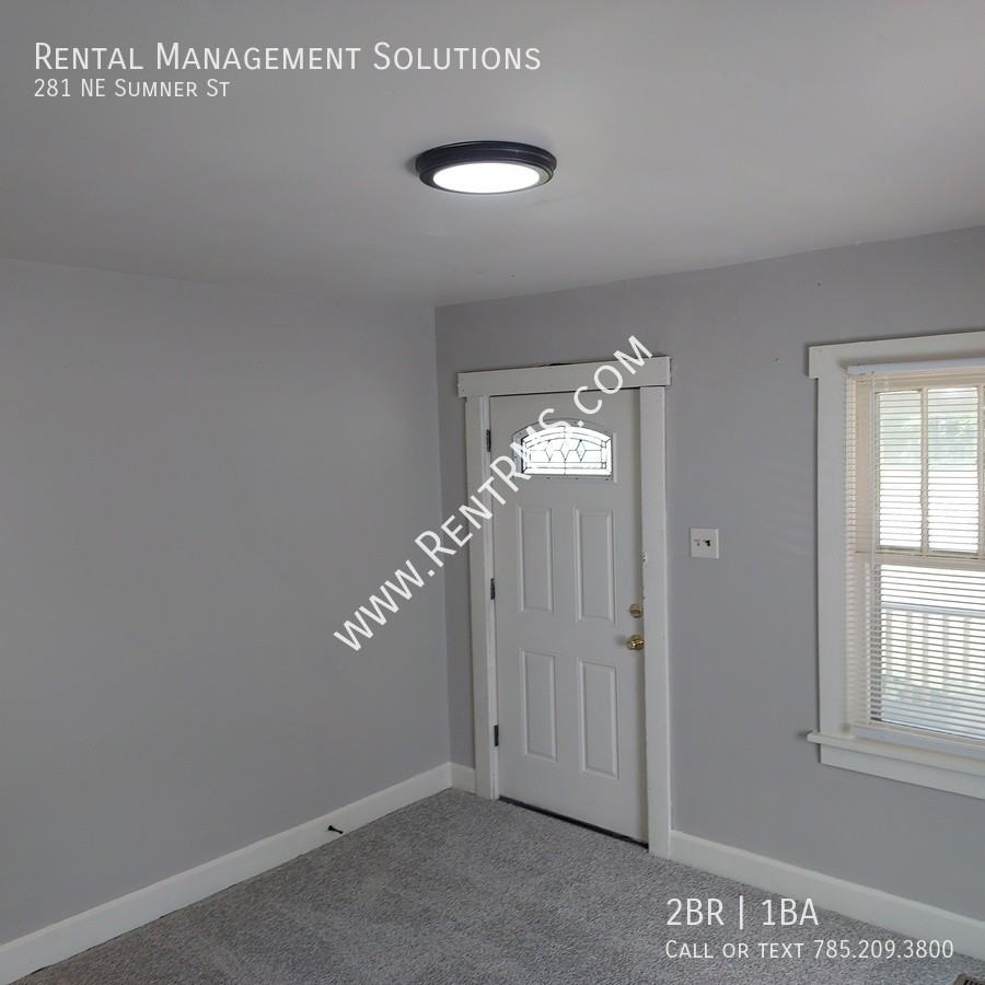 281 Ne Sumner St - Photo 5 of 24