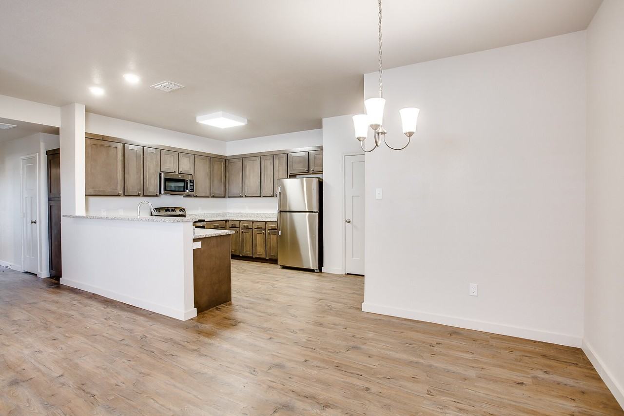 5519 121st St - Photo 4 of 17