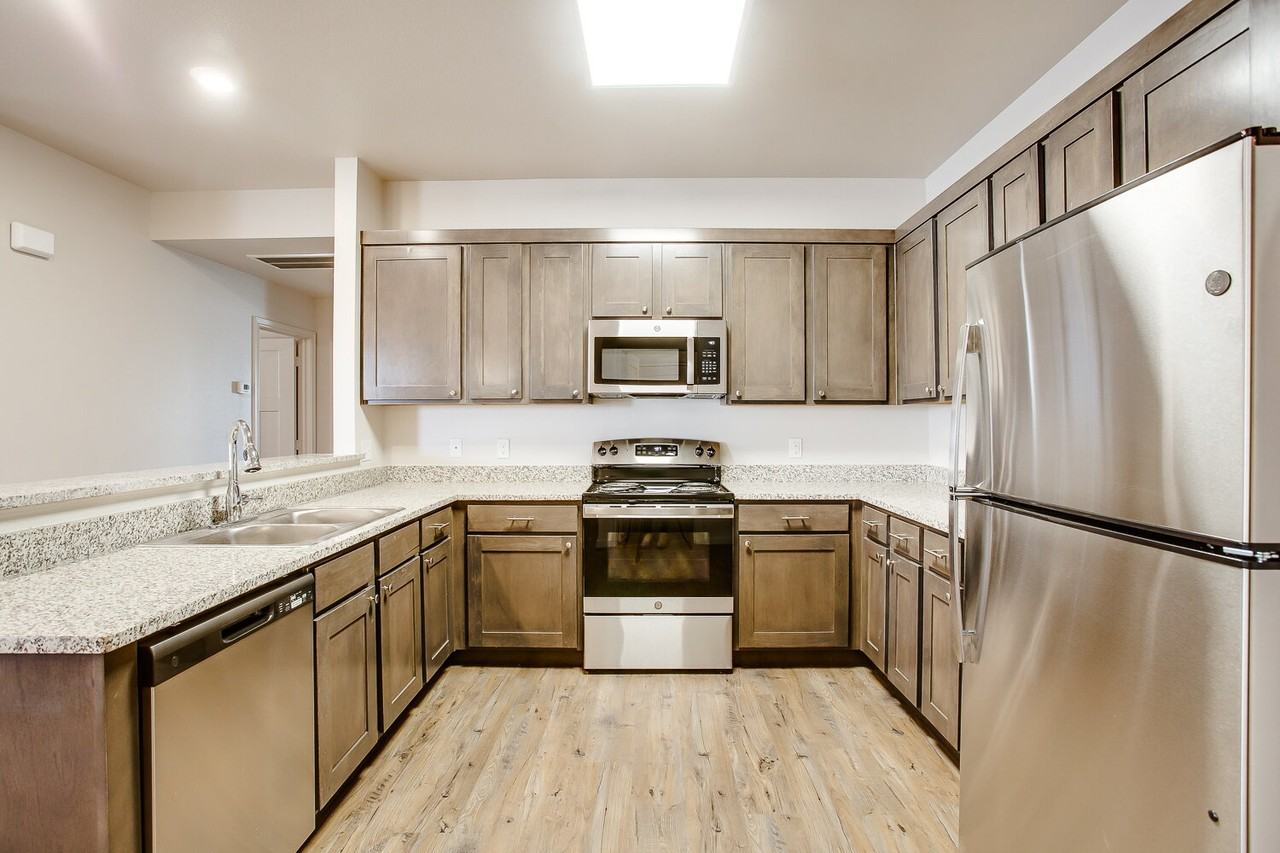 5519 121st St - Photo 6 of 17