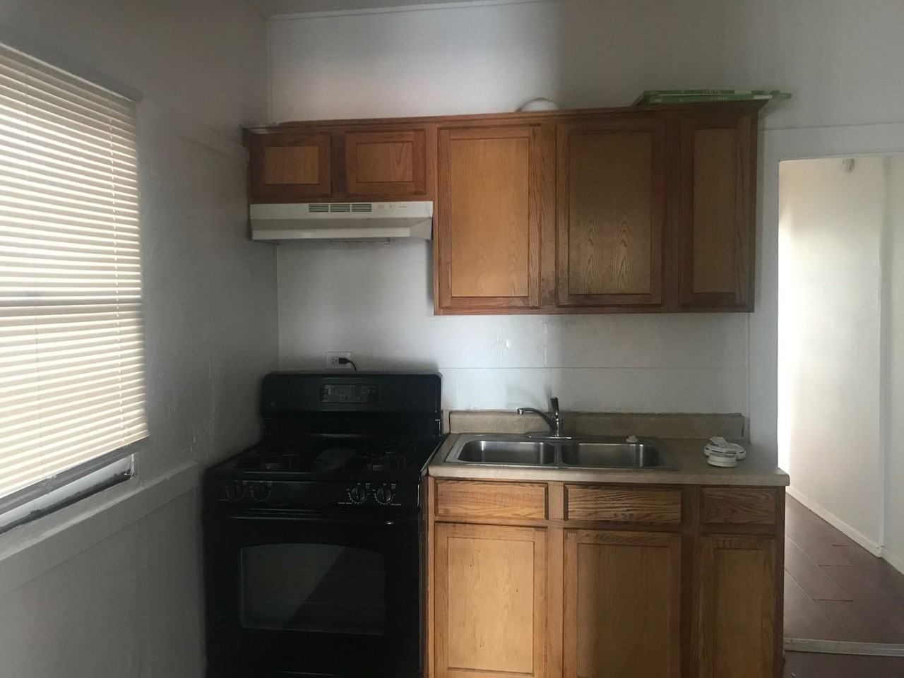 318 N 12th St #2 - Photo 5 of 6