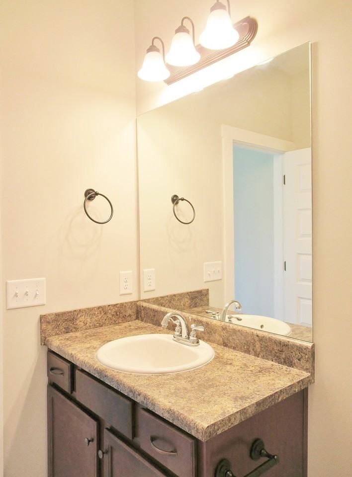 932 11th Ct - Photo 7 of 23