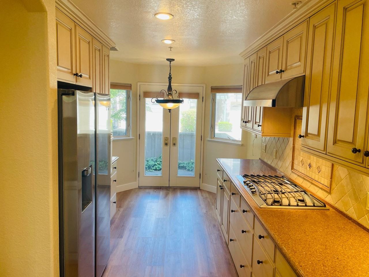 413 Hillwood Ct - Photo 7 of 21